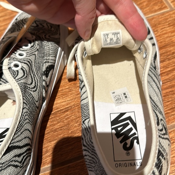 BNWT Vans OG Authentic LX 'Jacquard Marble' women’s 7.0 - Picture 4 of 5